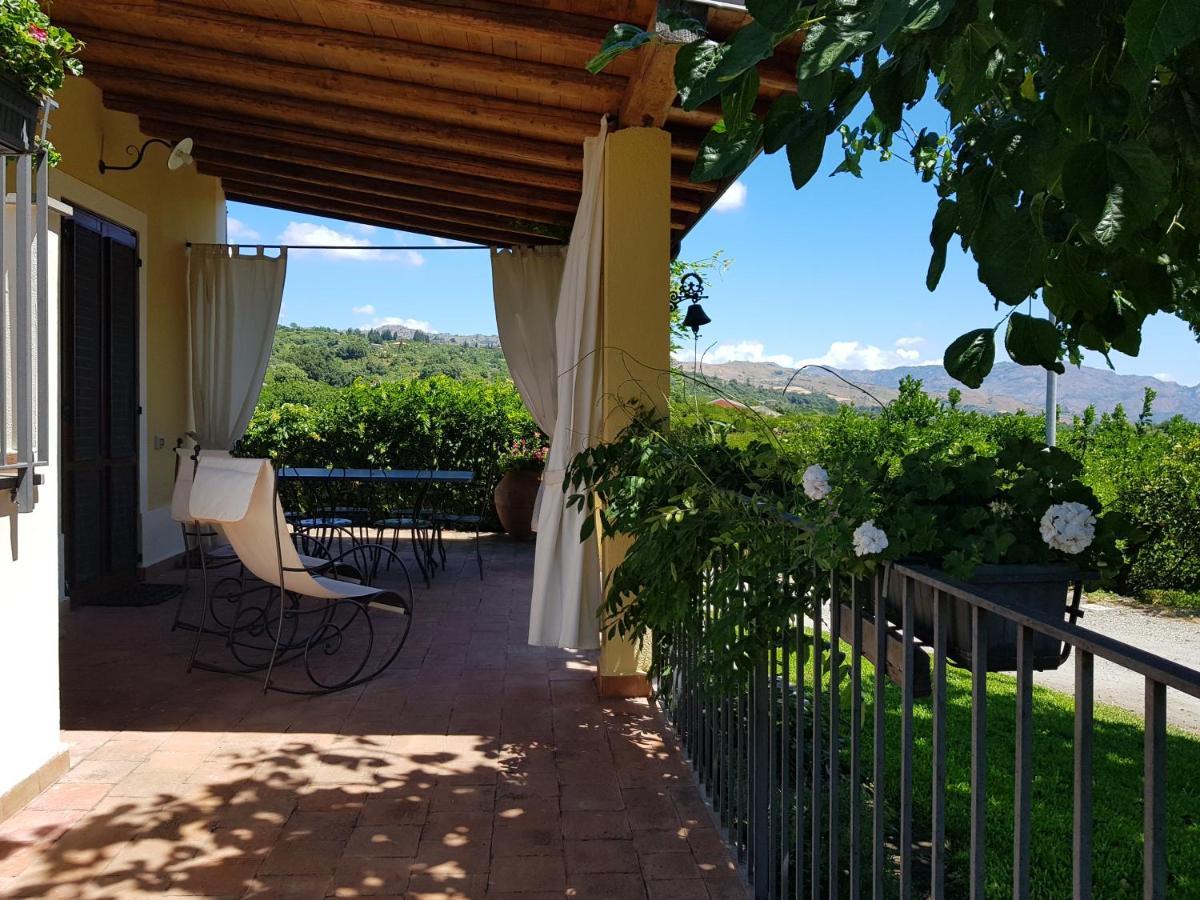 Agriturismo Le Case Di Civi Mascali Εξωτερικό φωτογραφία